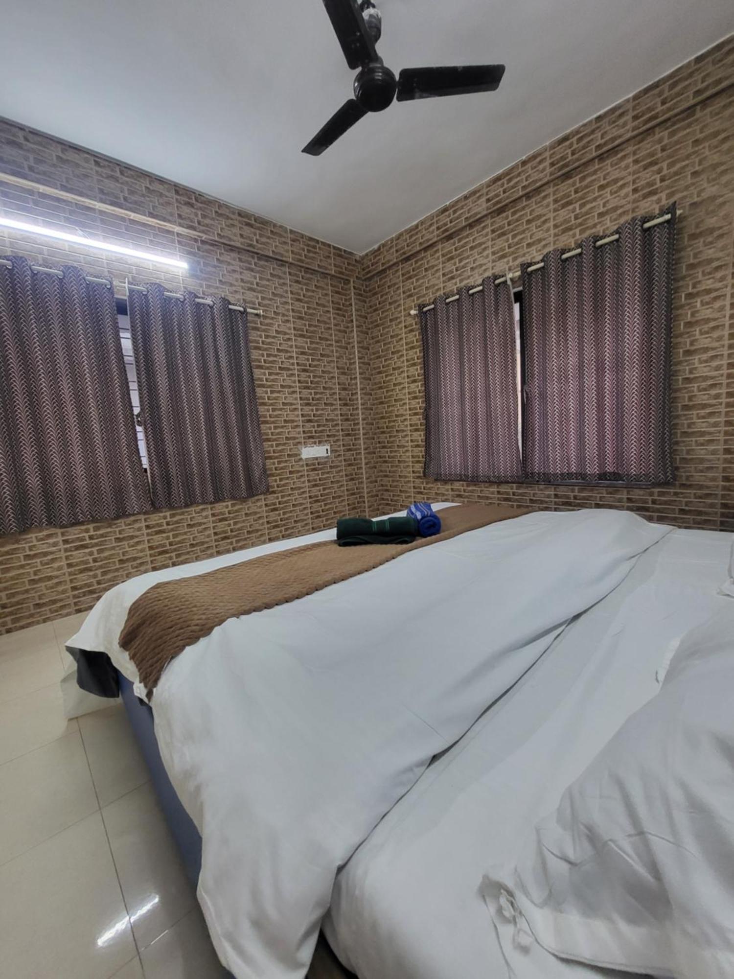 The Perfect Stays Para Disco Big Pool Cricket Turf Villa 로나발라 외부 사진