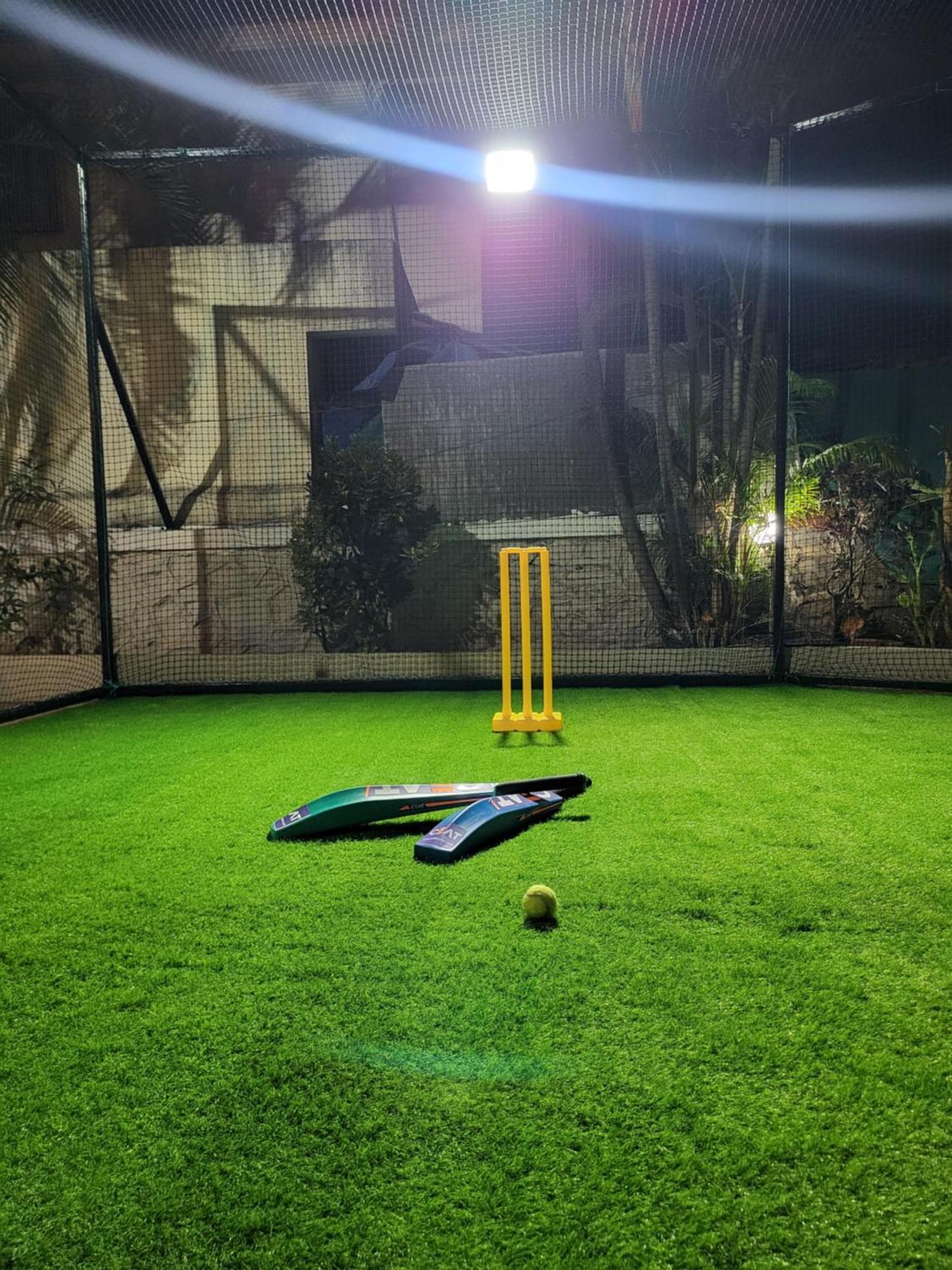 The Perfect Stays Para Disco Big Pool Cricket Turf Villa 로나발라 외부 사진