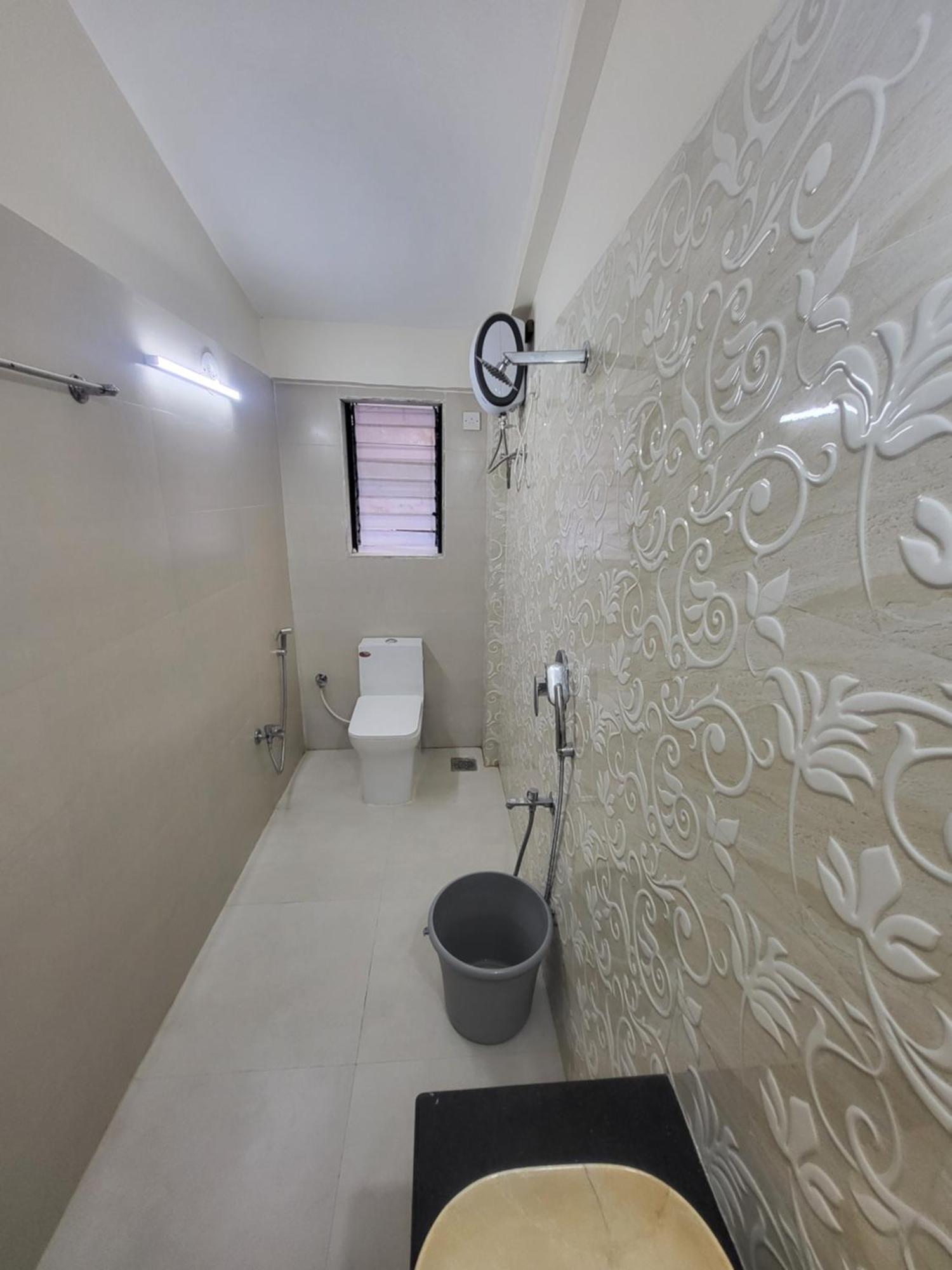 The Perfect Stays Para Disco Big Pool Cricket Turf Villa 로나발라 외부 사진