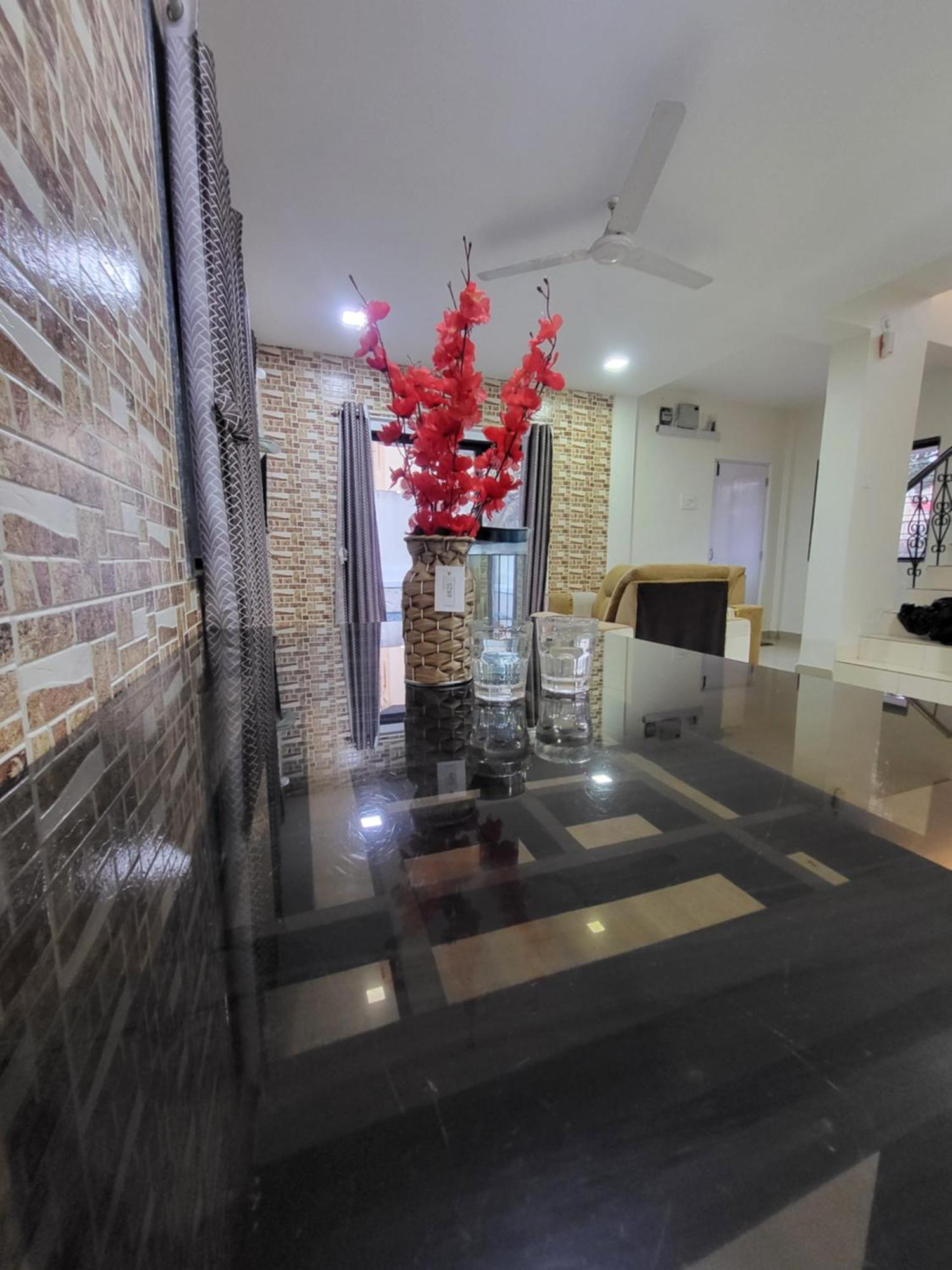 The Perfect Stays Para Disco Big Pool Cricket Turf Villa 로나발라 외부 사진