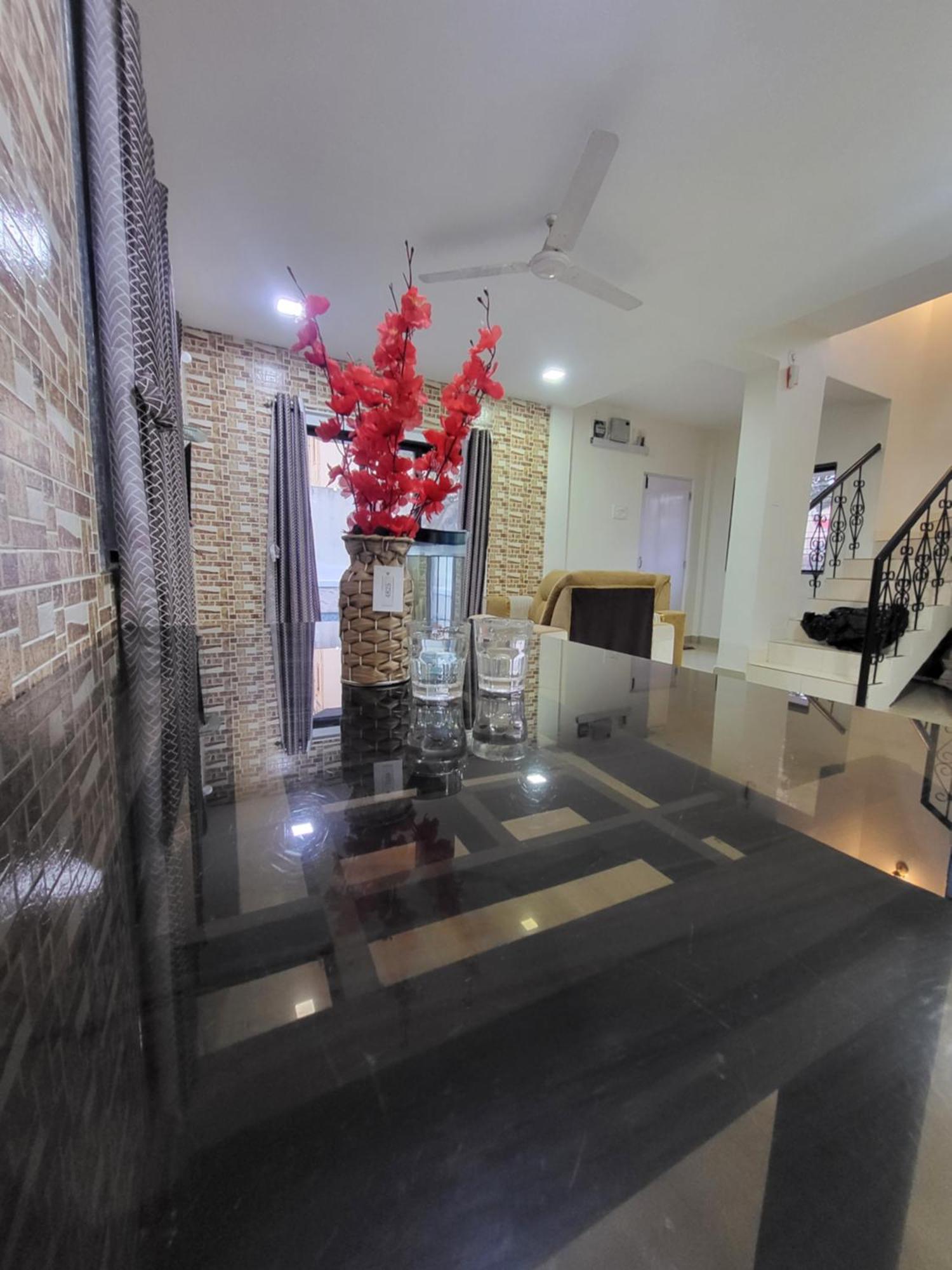 The Perfect Stays Para Disco Big Pool Cricket Turf Villa 로나발라 외부 사진